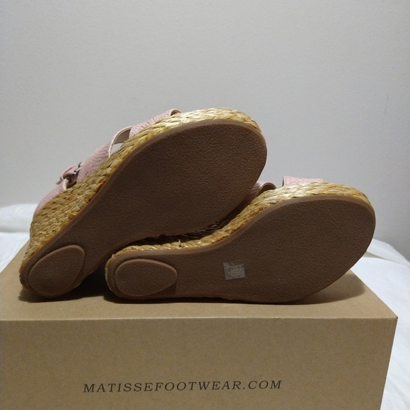 Coconut by Matisse Blush Wedge Platform Sandals - Picture 12 of 13
